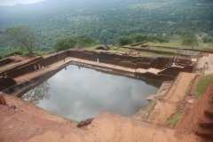 35-Wasserreservoir-auf-dem-Sigiriyafelsen